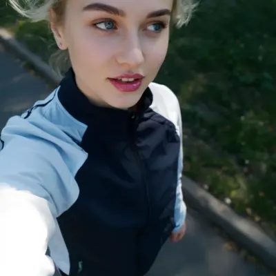 Алиса, 27