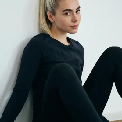 Весёлая Николь