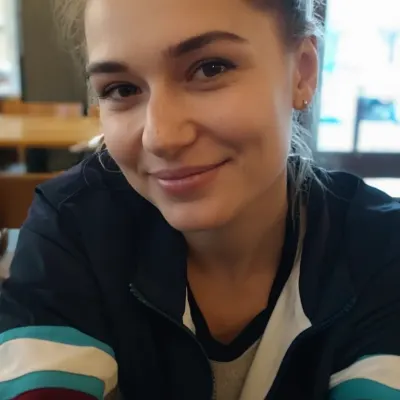 Poppy, 28