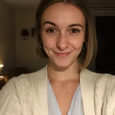Полина, 25