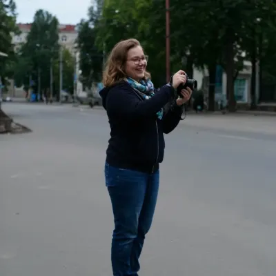 Милана, 27